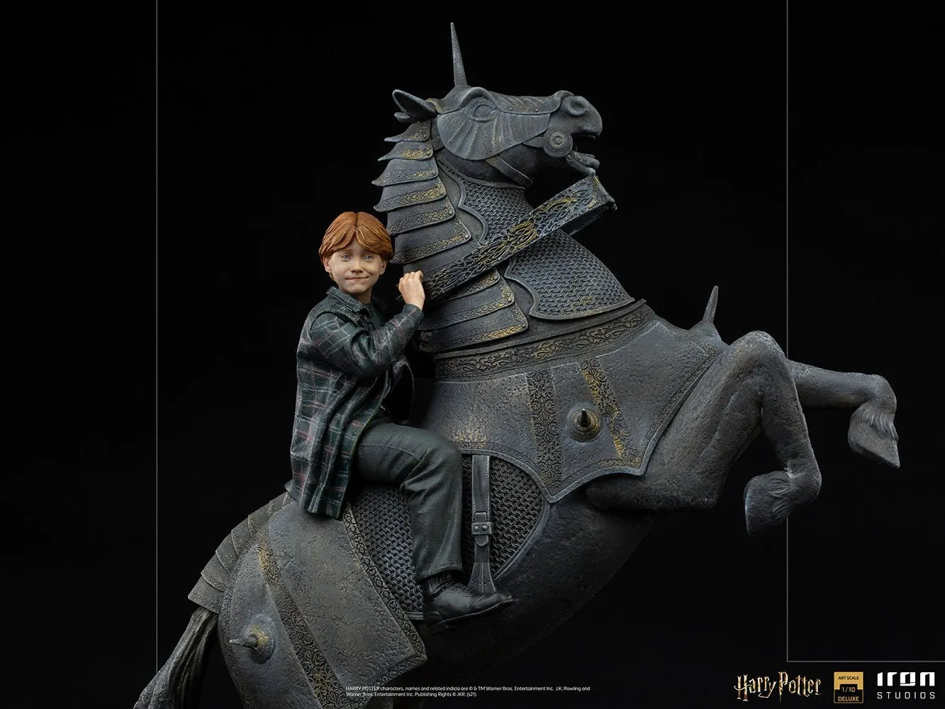 Iron Studios Harry Potter and the Sorcerer's Stone Ron Weasley at the Wizard Chess Deluxe 1:10 Scale Statue